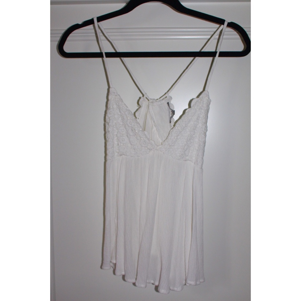 Be Cool White Floral Tank Top